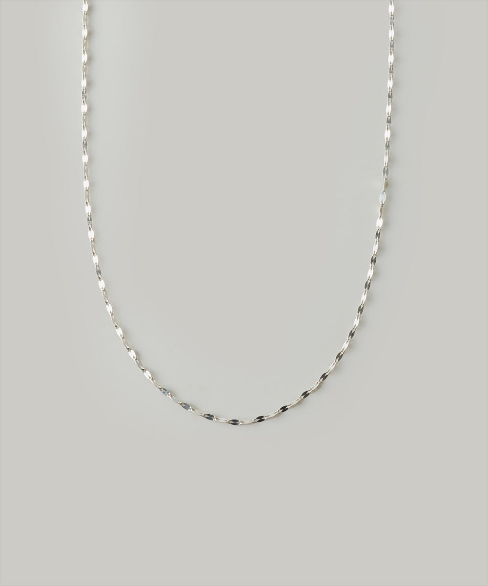 ペタルチェーンネックレス