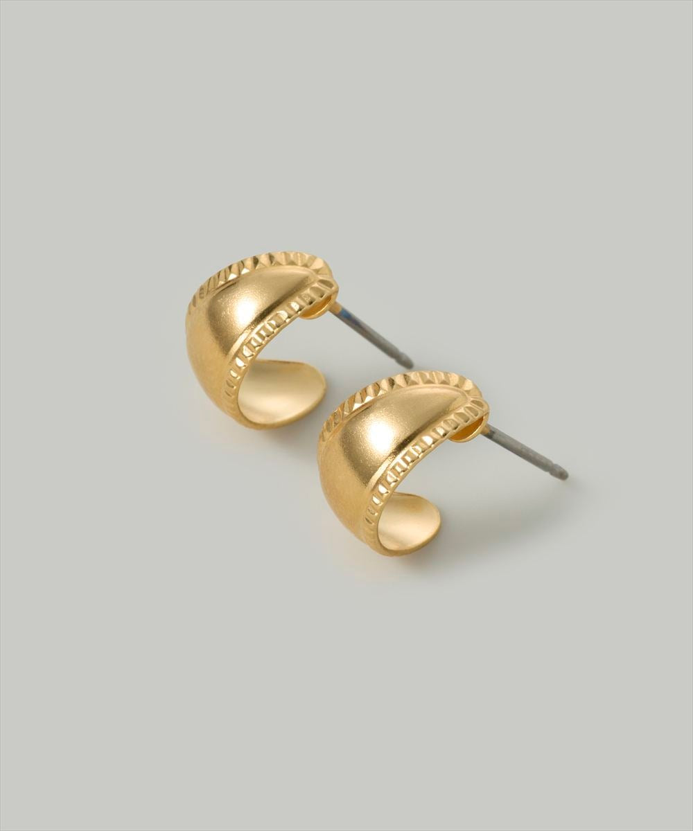 エッジラインフープピアス