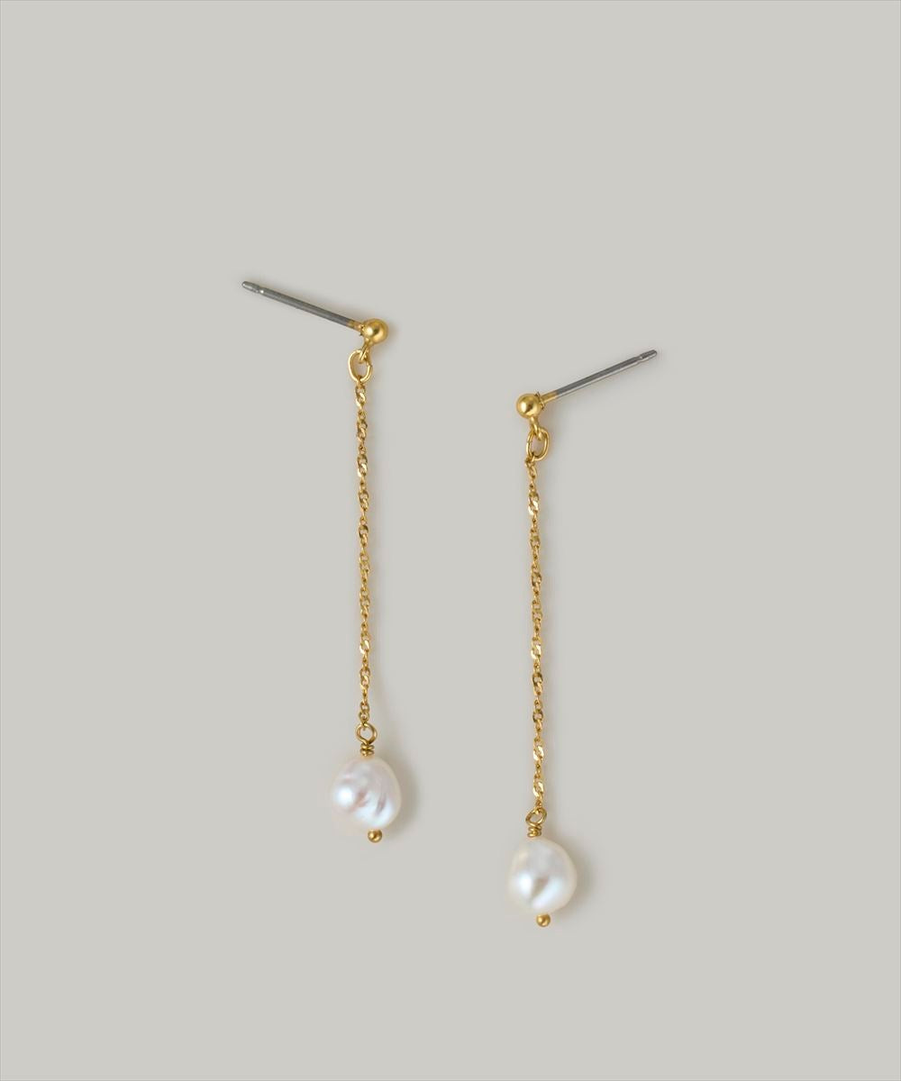 ロング淡水パールピアス